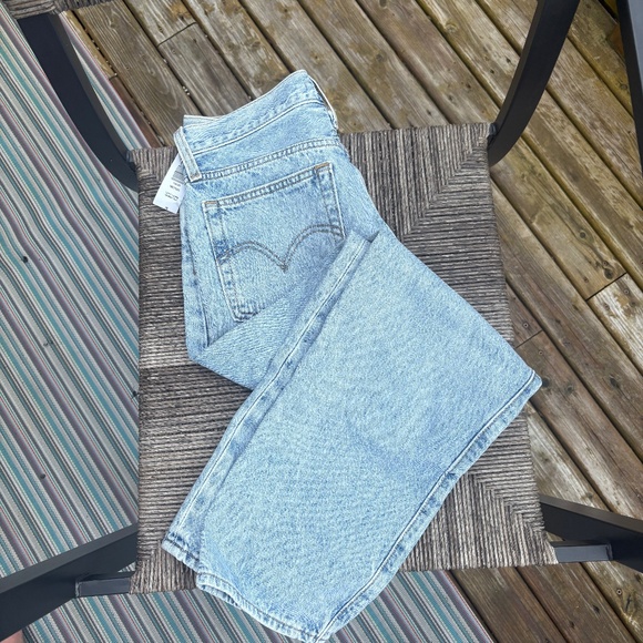 Levi straight cut - Picture 1 of 4